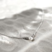 Lantisor argint cu perla naturala alba si cristale DiAmanti SK23224N_W-G